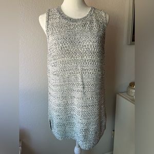 Banana Republic Sleeveless Tunic woven Sweater Size L